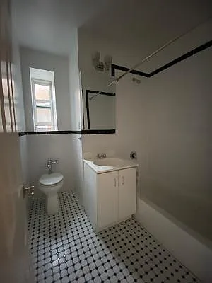 72-72 112th St #5P — Photo 13