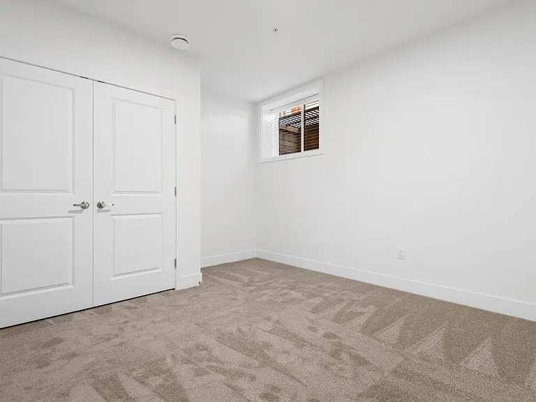46211 Promontory Rd — Photo 36