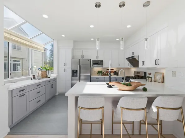 509 Porpoise Bay Ter APT C, Sunnyvale, CA 94089
