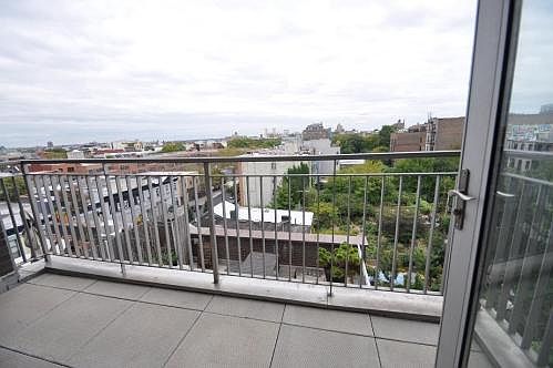 4th image of 238 Saint Marks Ave