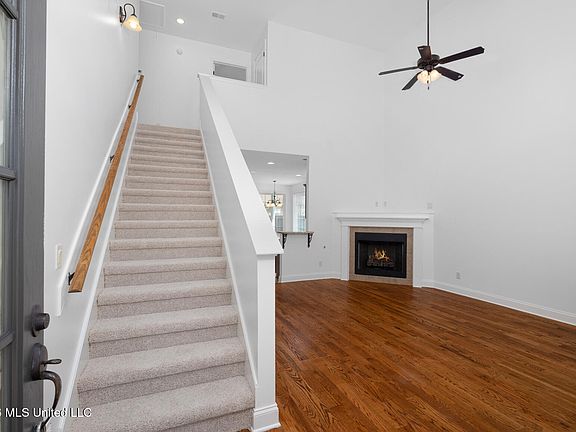 4th image of 4656 W Dublin