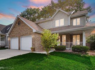 9339 S 81st Ct, Hickory Hills, IL 60457