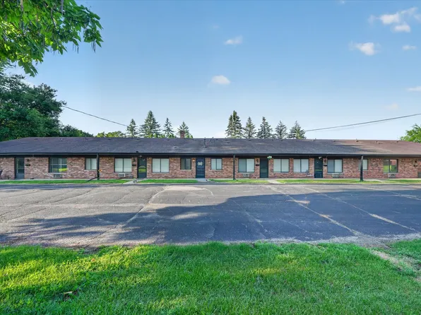 151 E McHattie St, South Lyon, MI