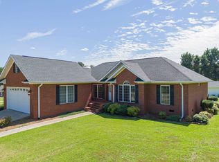 306 Lake Pointe Rd, Hartwell, GA 30643