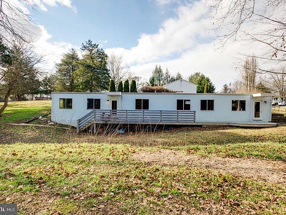 2nd image of 6396 Lancaster Dr