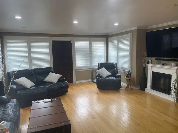 1269 Waverly St, Hewlett, NY 11557