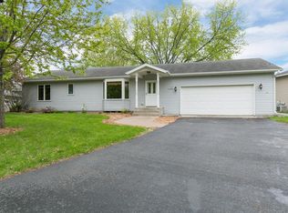 14785 Damask Ct, Rosemount, MN 55068