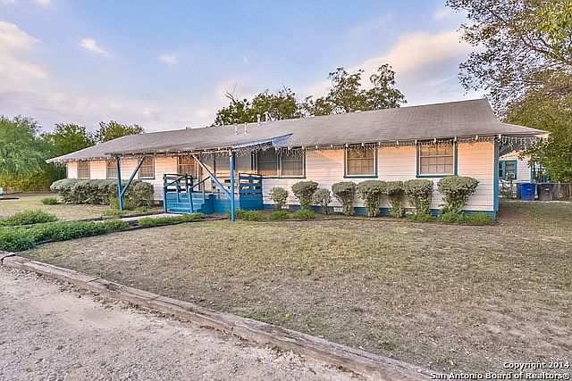 1st image of 335 BUSTILLO DR