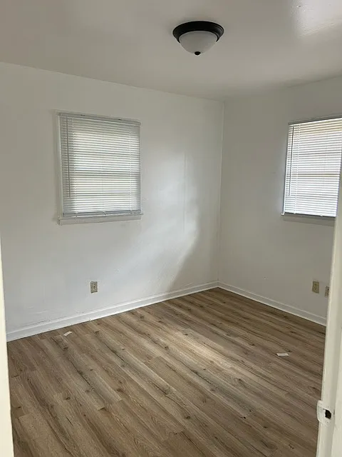 2 bed, $850 — Photo 3