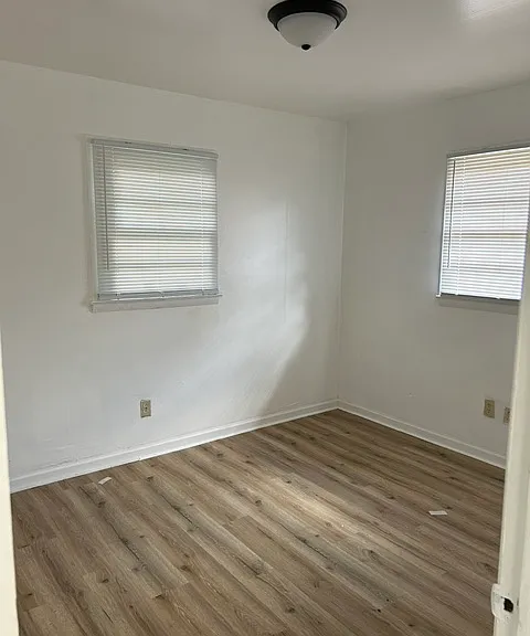 1106 Grace St — Photo 3