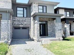 7173 Parsa St, Niagara Falls, ON L2H 3T2