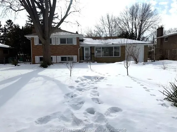 735 Lynn St, Windsor, ON N9G 1G6