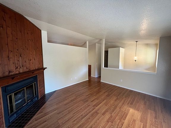 2nd image of 9732 NE 138th Pl