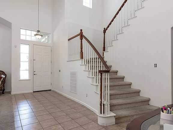 4th image of 2824 Buckskin Way