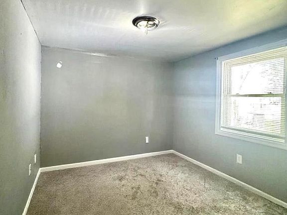 5th image of 1526 Weber Dr