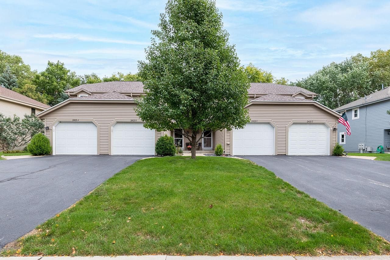 2415 Willowood Dr UNIT A, Waukesha, WI 53188 | Zillow