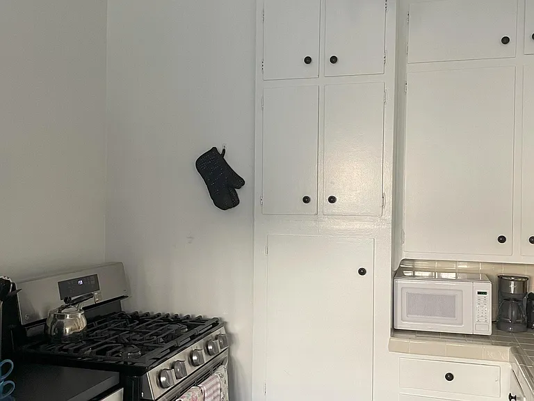 420 S Detroit St #3 — Photo 15
