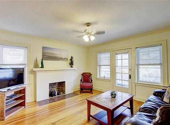 2nd image of 4314 Oak St Unit 27-3N