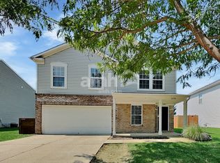 3244 Underwood Dr, Whiteland, IN 46184