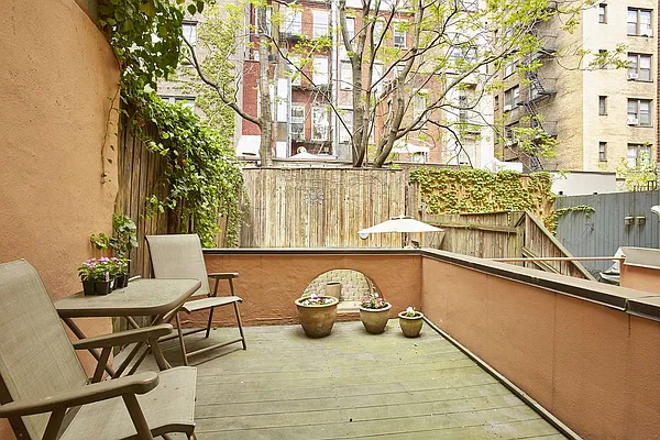 Sold by Stribling | media 6