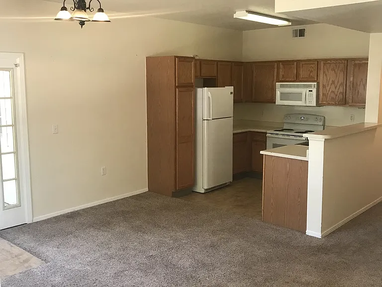 3002 W Elizabeth St #22C — Photo 2
