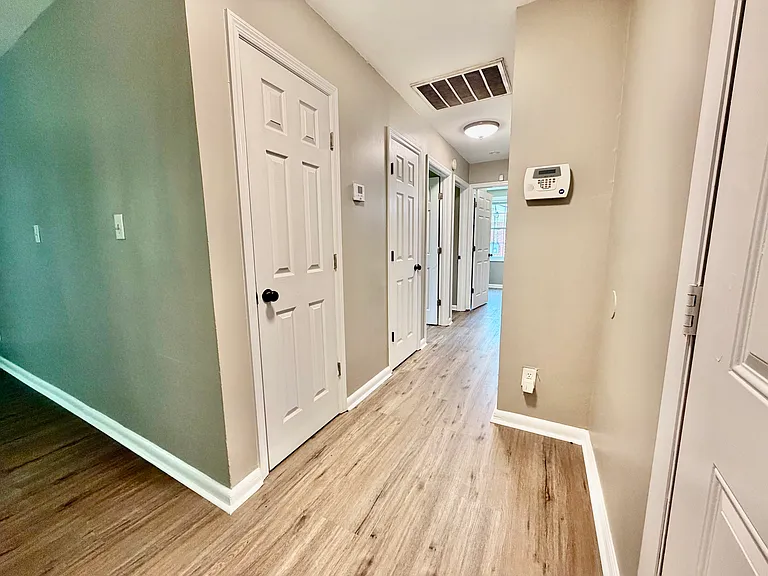 1005 Ridgewood Dr — Photo 5