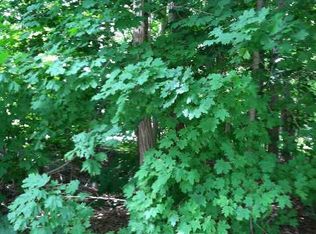 Middle Island Rd, Medford, NY 11763