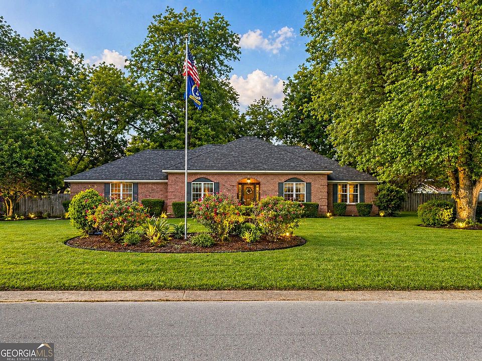 1st image of 120 Esterine Dr