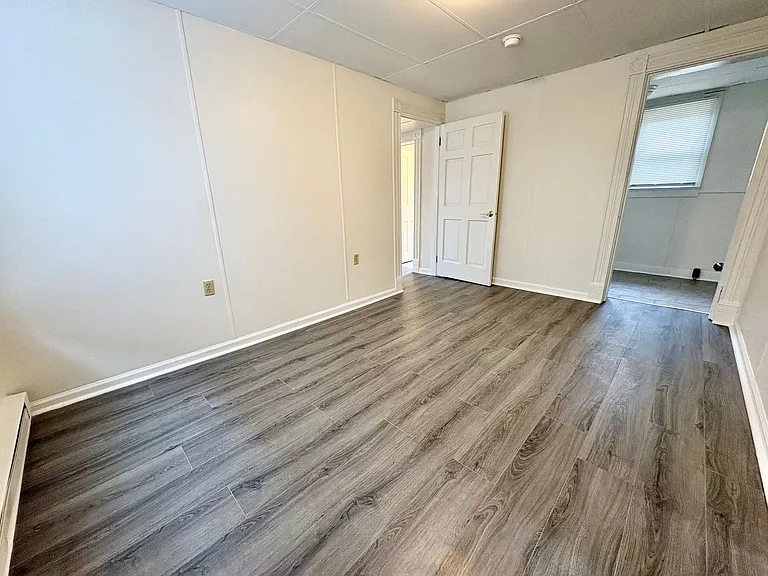222 S 8th St — Photo 16