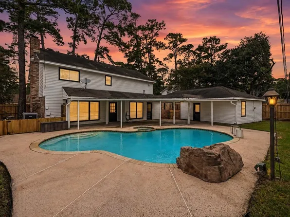 3403 Winter Ln, Baytown, TX 77521