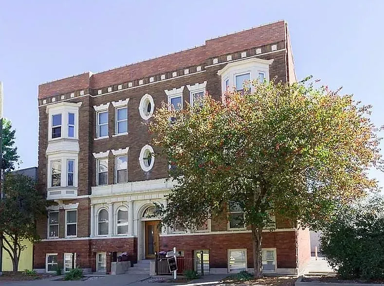 643 Fort Wayne Ave #F