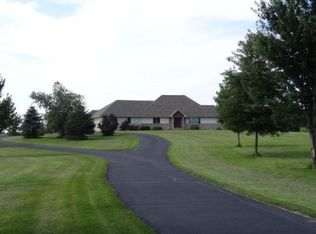 E9251 Guhl Rd, Fremont, WI 54940