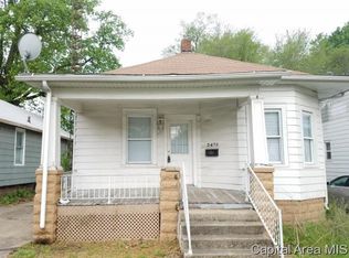 2451 S 11th St, Springfield, IL 62703