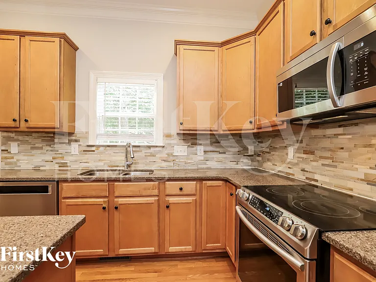 6987 Brandi Wood Cir — Photo 10