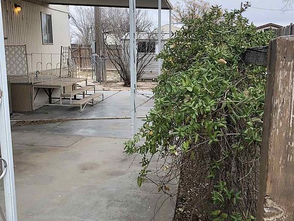 3rd image of 2111 N Mesa Ave
