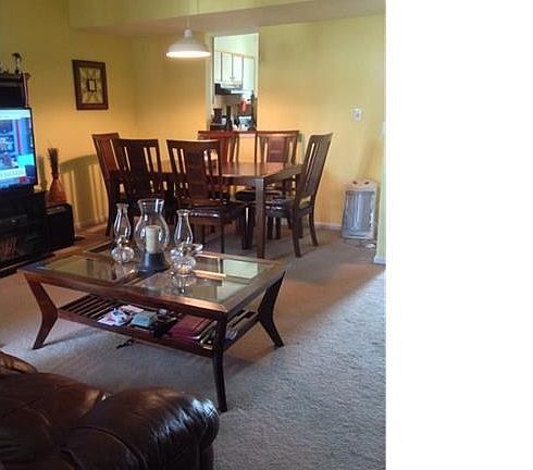 Living room/dining room combo