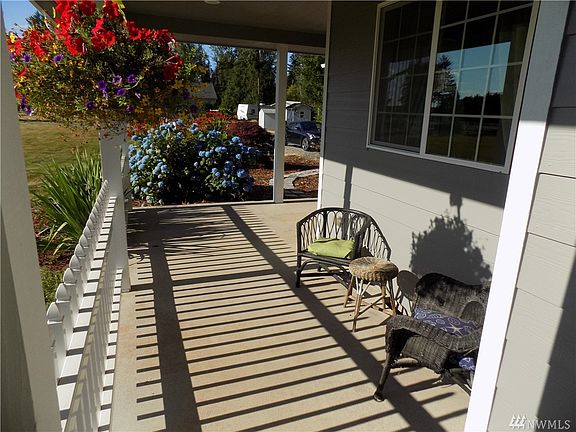 5th image of 582 Rosy Dr