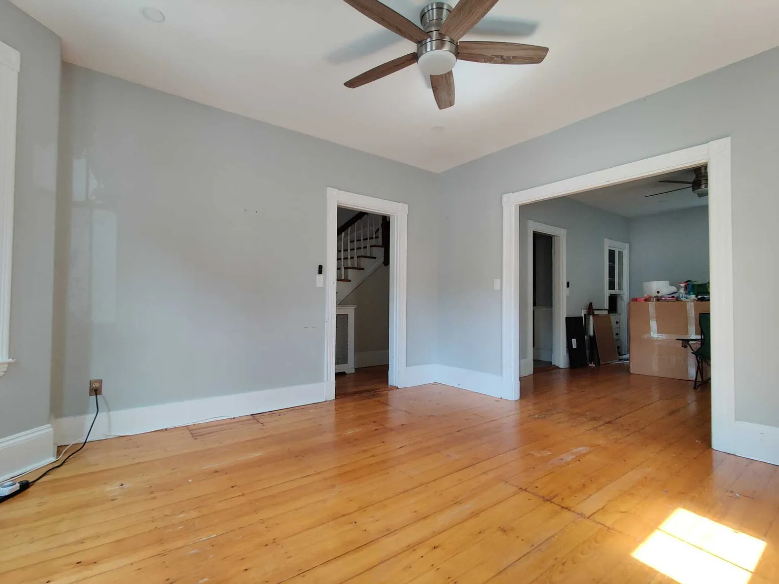 4 bed, 1.5 bath, $3,750 — Photo 3
