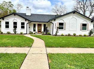 15511 Bowsprit Ln, Houston, TX 77062