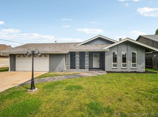 9417 E 39th Pl, Tulsa, OK 74145