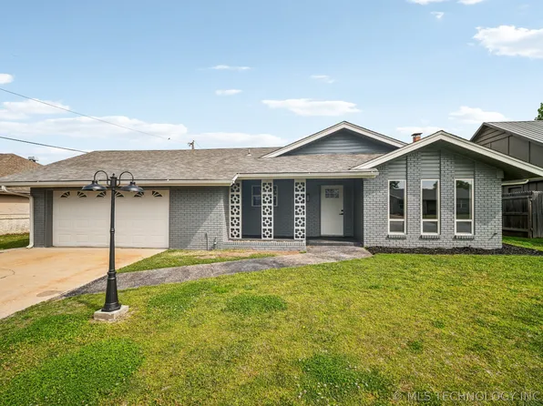 9417 E 39th Pl, Tulsa, OK 74145