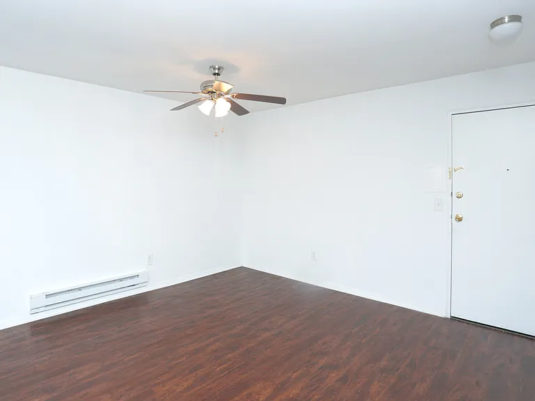 Garrison Apartments — Photo 6