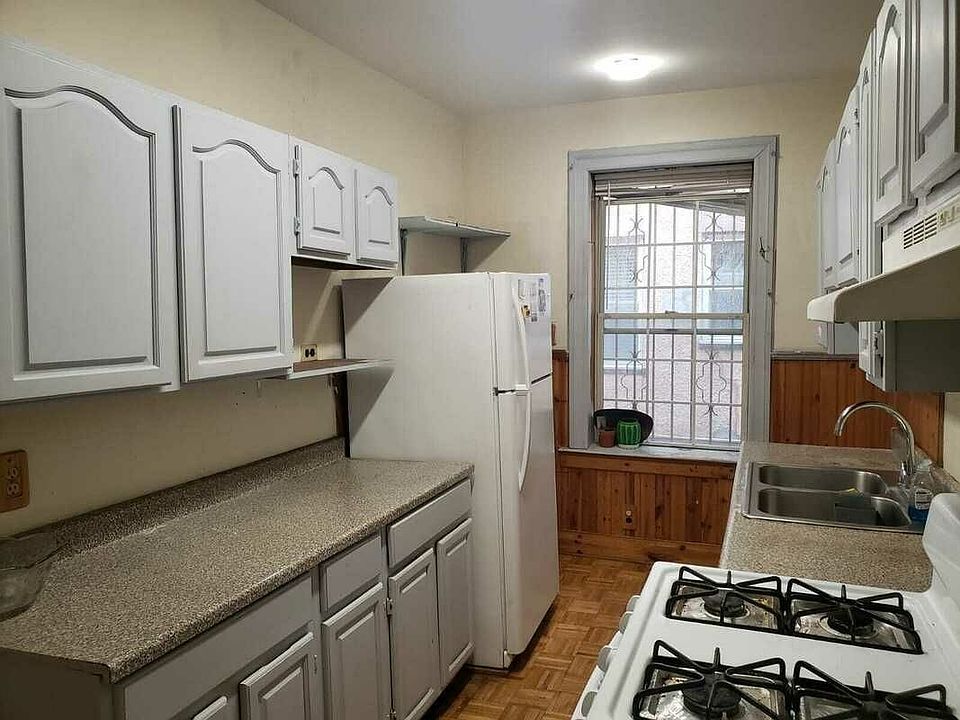 1st image of 781 E 5th St #1A