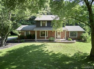3851 Autumn Set Dr, Arnold, MO 63010