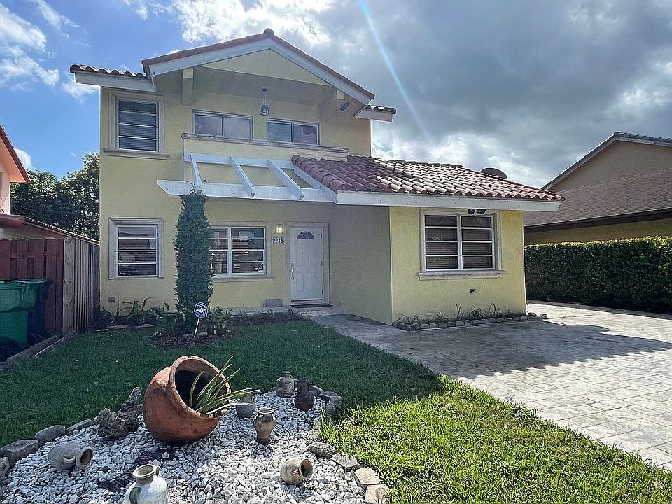 1st image of 9028 SW Grand Canal Dr