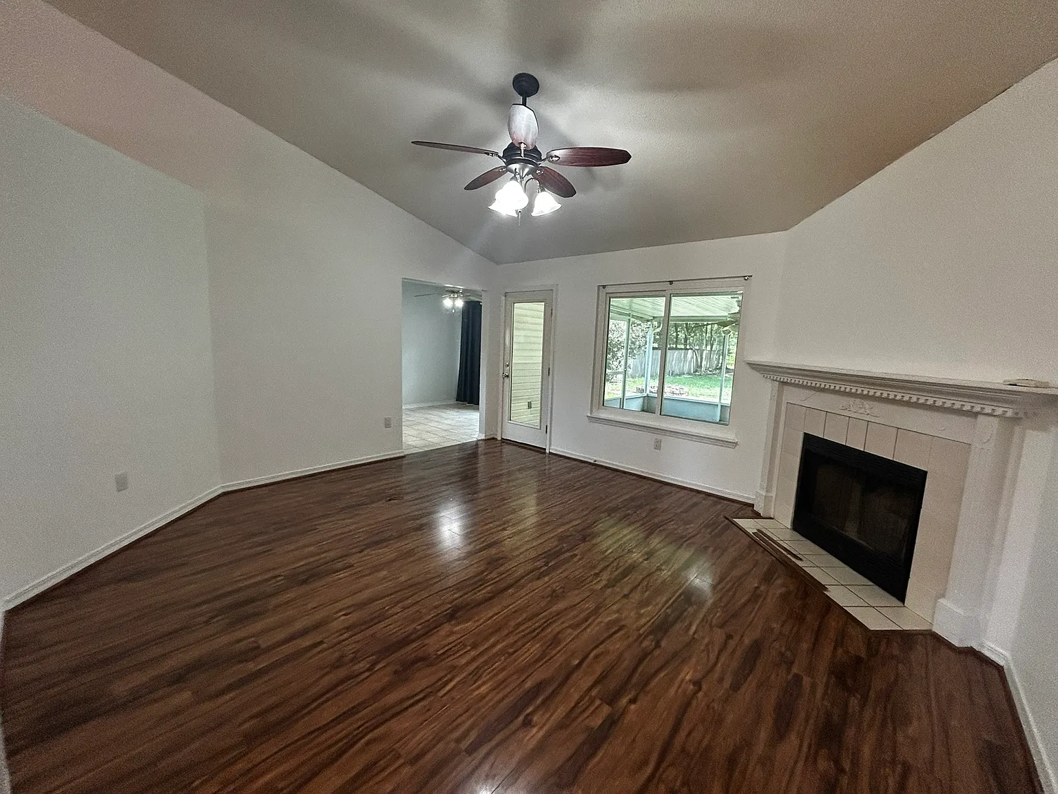 4 bed, 1745 sqft, $1,950 — Photo 3