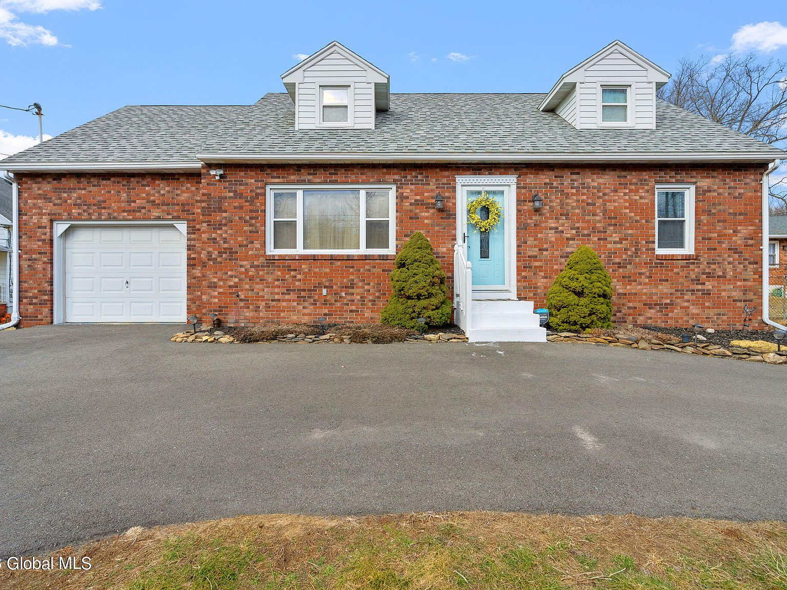 63 Waterman Avenue, Colonie, NY 12205 Zillow