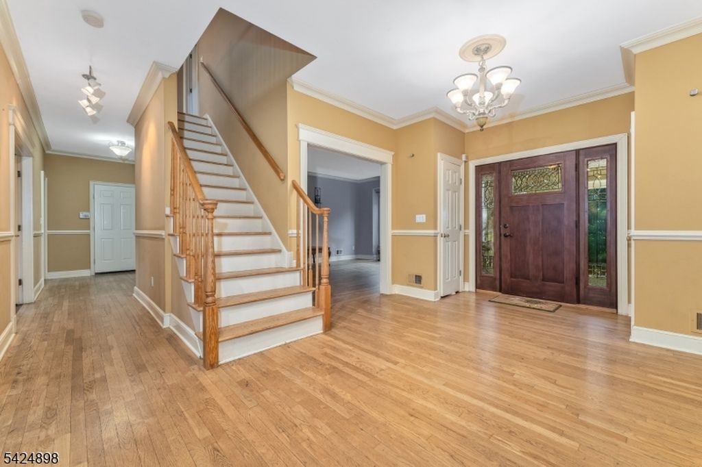 1 Delaware Rd, Whitehouse Station, NJ - View 3