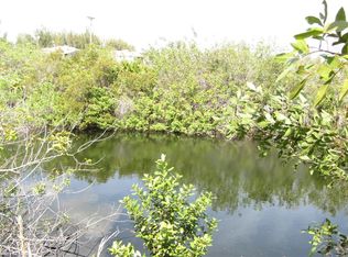 1727 NE 36th Ln, Cape Coral, FL 33909
