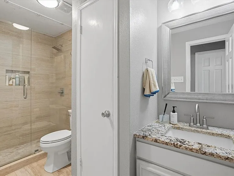 4345 Bellaire Dr S #235S — Photo 15